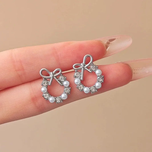 High Quality Minimalist Creative Round Bow Earrings Fashion Rhinestone Imitation Pearl Earrings, Designed For The Temperament of