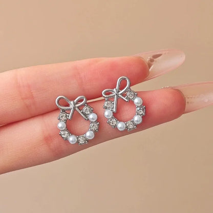 High Quality Minimalist Creative Round Bow Earrings Fashion Rhinestone Imitation Pearl Earrings, Designed For The Temperament of