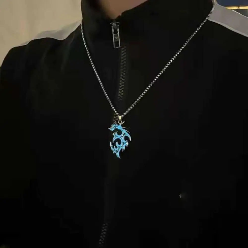 Womens Teen Girls Luminous Moon Necklace Moon Pendants Chain Choker Glow in The Dark Necklace Jewellery Gifts Ожерелье