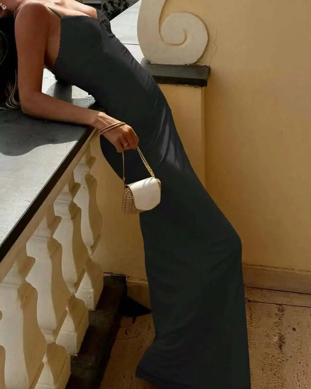 Summer Women's V-neck Yellow Dress With Sexy Backless Women's Casual Slim Dyed Suspender Long Skirt, Suitable For Beach Parties