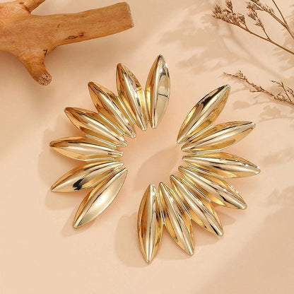 New Exaggerated Fan Shape Women's Hanging Earrings Gold Color Metal Geometric Dangle Earrings for Female European Ear Jewelry