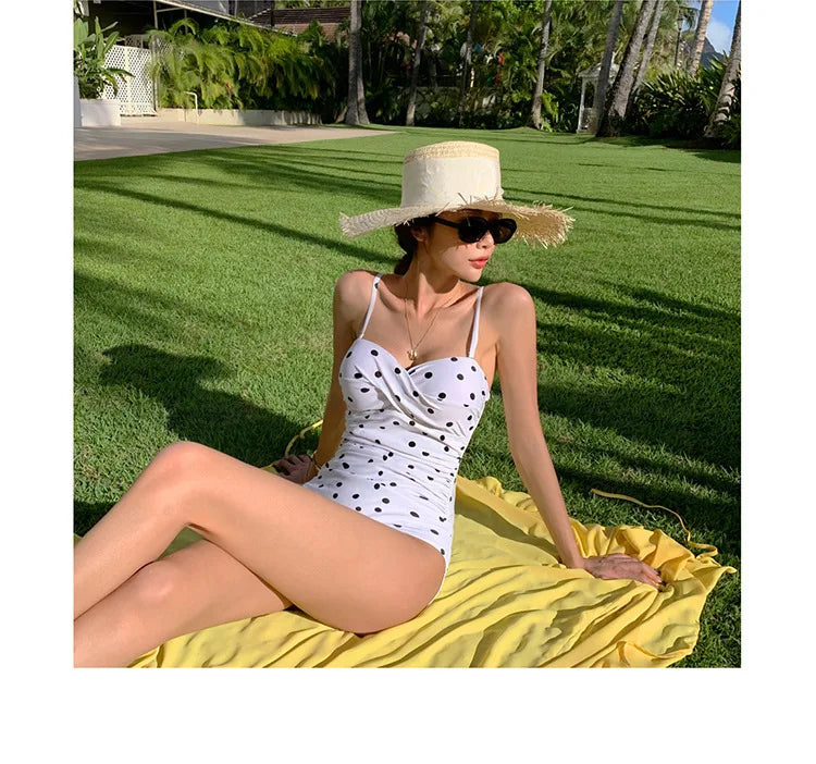 2024 Women One Piece Swimsuit Korean Red Beach Wear Tummy Control Bathing Suit Female Backless Monokini Padded Swimming Pool