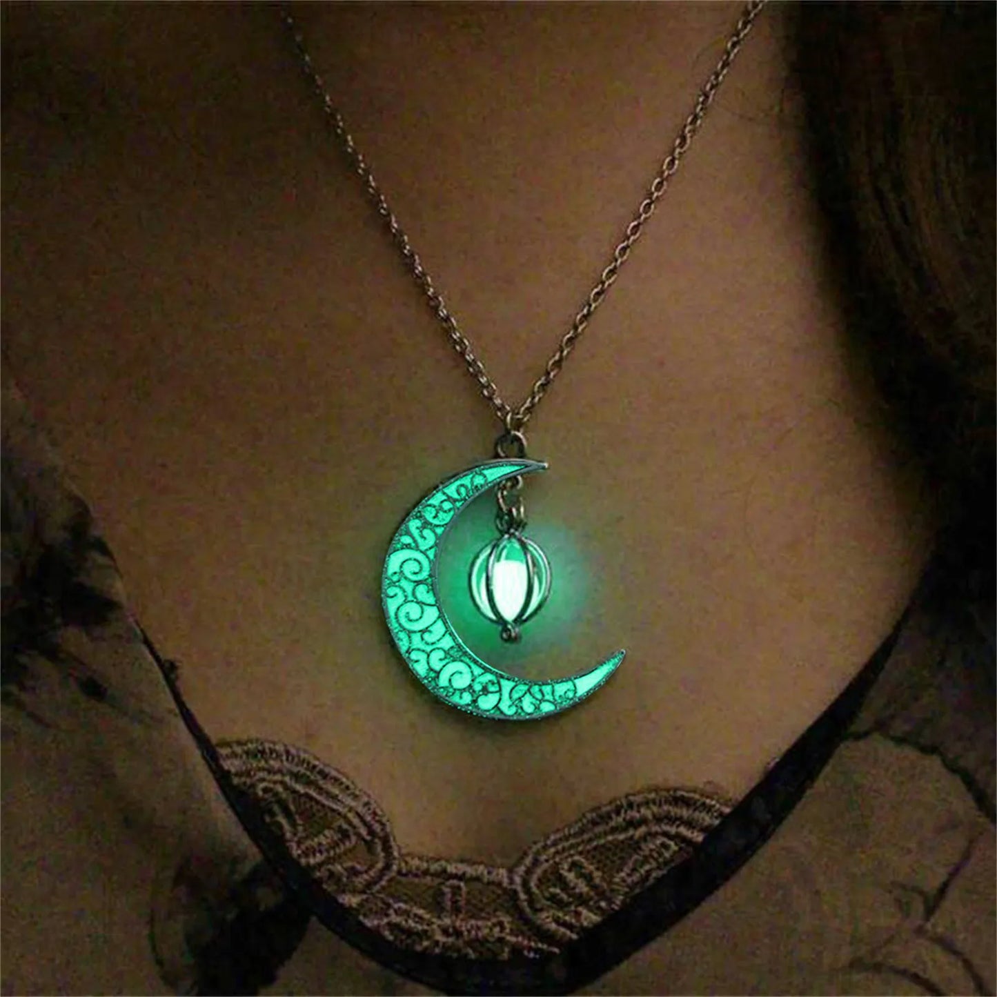 Womens Teen Girls Luminous Moon Necklace Moon Pendants Chain Choker Glow in The Dark Necklace Jewellery Gifts Ожерелье