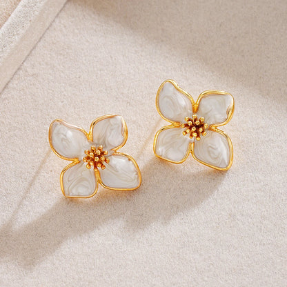 Elegant White Color Enamel Flower Earrings for Women Simple Temperament Cute Piercing Earrings Fashion Party Jewelry Accessories