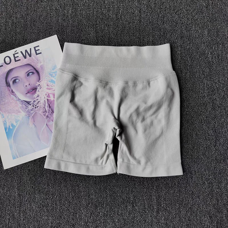 2 Pieces Yoga Suit for Women Seamless Fitness Gym Clothes Halter Sports Bra Matching Impact Shorts Workout Sets Gym Set Outfit