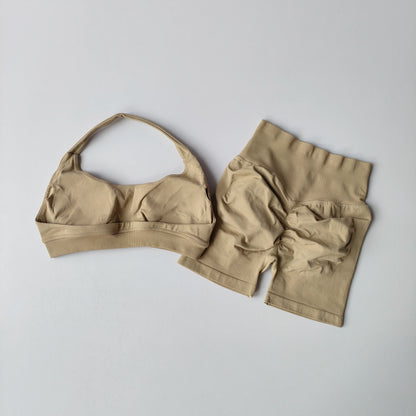 2 Pieces Yoga Suit for Women Seamless Fitness Gym Clothes Halter Sports Bra Matching Impact Shorts Workout Sets Gym Set Outfit