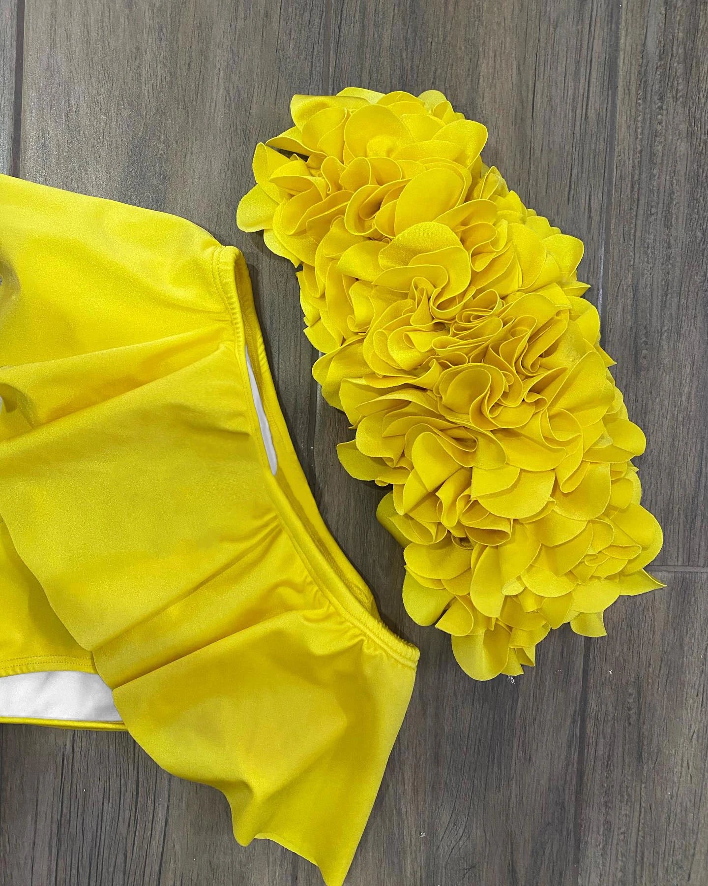 2025 Summer New Sexy Petal Push Up Backless Bikini Set Women Fashion Flower Ruffles Bikini Lady Solid Beachwear Bathing Suit