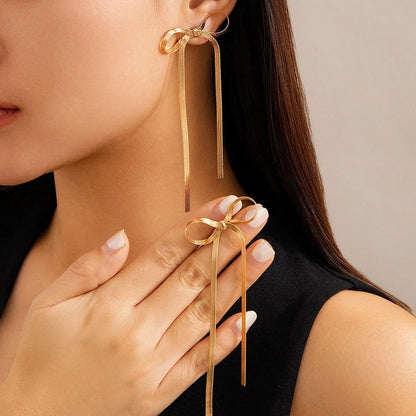 High Quality Minimalist Creative Round Bow Earrings Fashion Rhinestone Imitation Pearl Earrings, Designed For The Temperament of