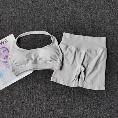 2 Pieces Yoga Suit for Women Seamless Fitness Gym Clothes Halter Sports Bra Matching Impact Shorts Workout Sets Gym Set Outfit
