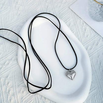 Exaggerated Black Velvet Big Heart Pendant Choker Necklace Women Knotted Bowknot Adjustable Rope Chain Jewelry Wed Accessories