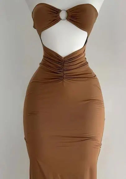 The 2025 summer new solid color sleeveless sexy strapless cutout long dress from Europe and America